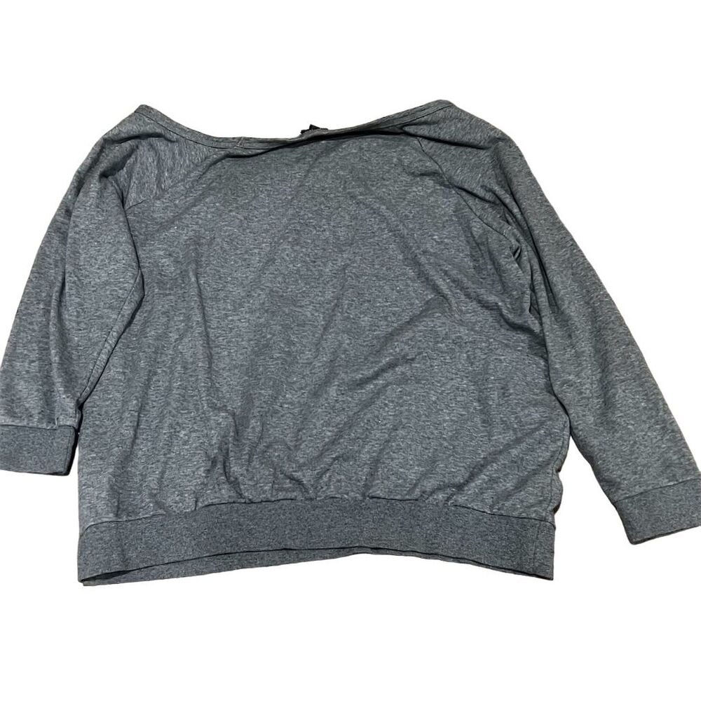 Torrid Women's Plus Size 3 Gray Off Shoulder Sweatshirt Pink Sequin Lips Casual - Picture 6 of 9